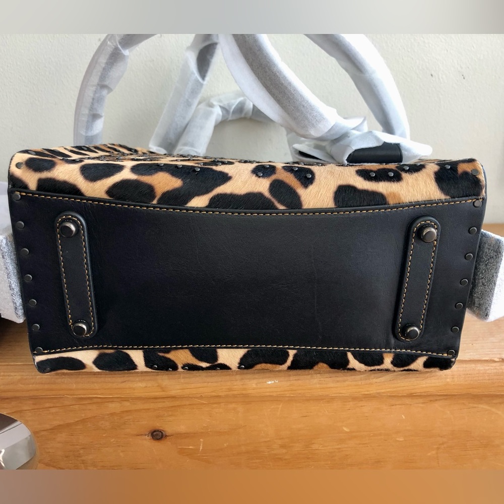S⭕️LD‼️New Coach 1941 Rogue 25 Leopard Print Calf Hair Rivets - Picture 8 of 9